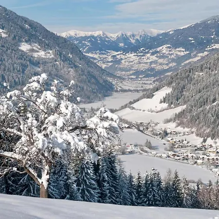 Alpenblick Afritzer 아파트
